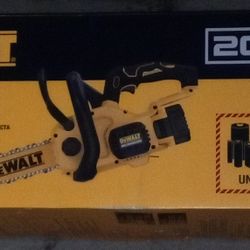 DeWALT 12" Compact Cordless Chainsaw Kit