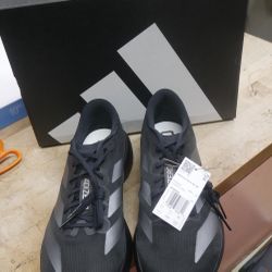 ADIDAS ADIZERO EVO SL MEN’S RUNNING SHOES. SIZE11 1/2 COLOR: BLACK/WHITE. NEW. 