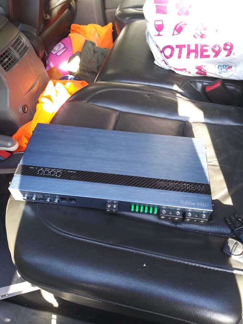 Soundstream 5000 watts amp willingly to trade