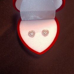 Beautiful Heart Earrings Read Description!!