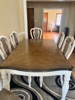 Dining room table 6 chair chairs