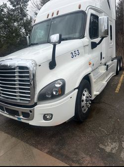 2016 Freightliner Cascadia