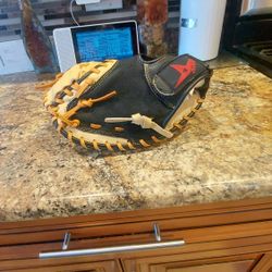 LHT Catchers Mitt- ALL STAR 
