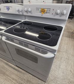 Electric Stove Used In Good Condition With 90days Warranty From $300 Up To $350