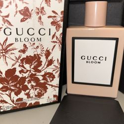 Woman’s Perfume Gucci And Carolina Herra