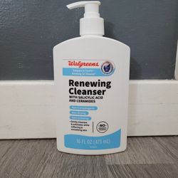Renewing Cleanser With Salicylic Acid