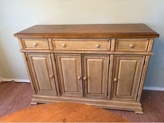 Two Tone Buffet