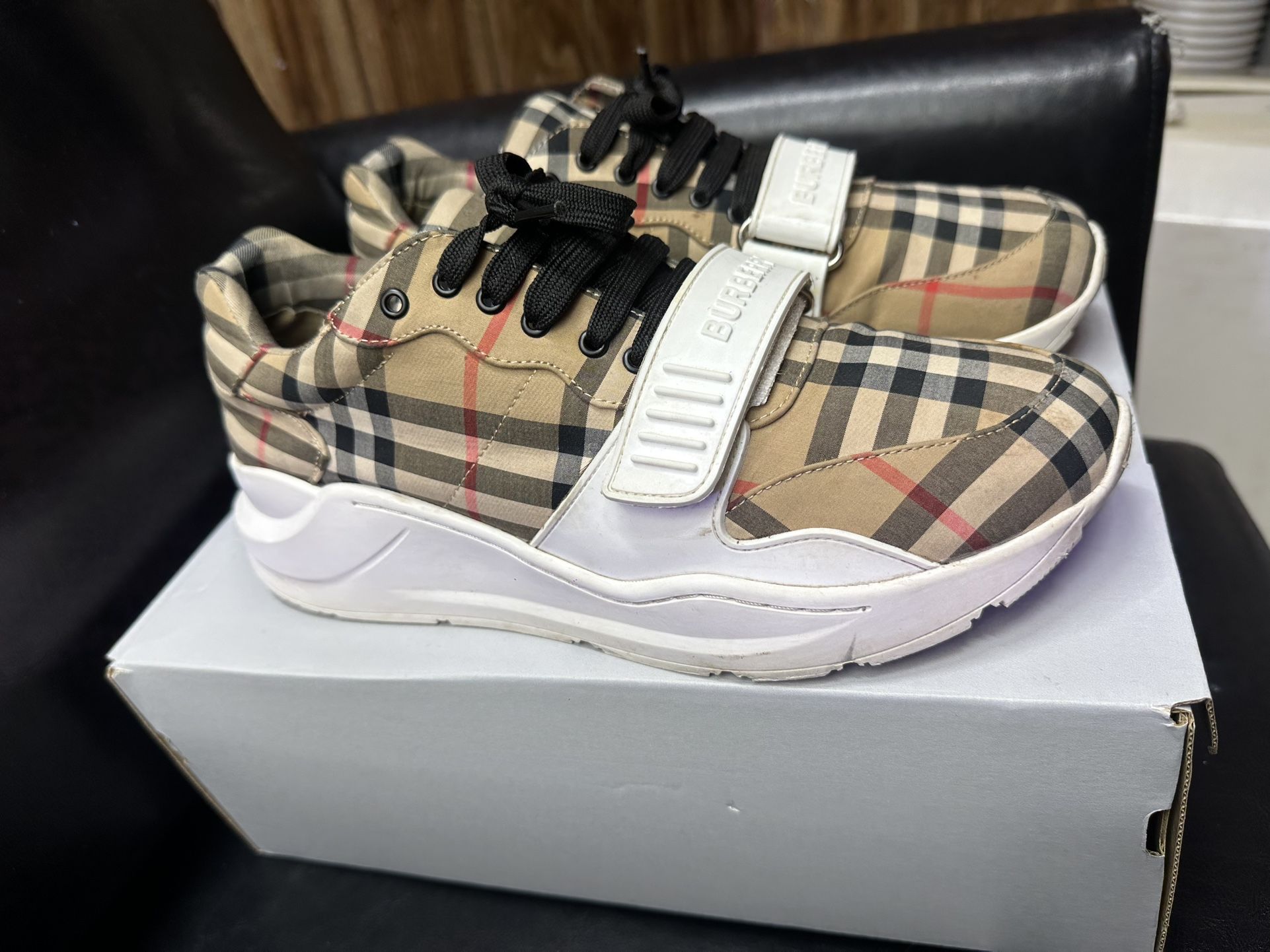 Used Burberry Shoes