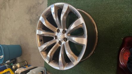 20 x 9 Chrysler rim