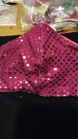Cranberry/pink sequin mask