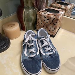 Size womens 6.5 VANS