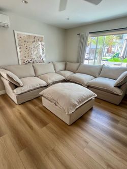 New 6 Piece Oatmeal Cloud Couch Sectional with Storage Ottoman
