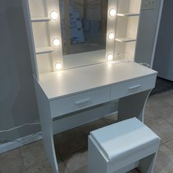White  Vanity With  Mirror