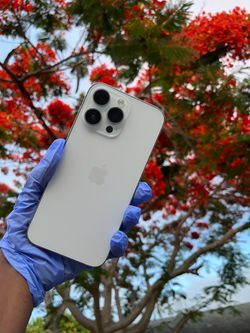 iPhone 14 Pro Max unlocked