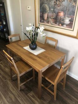 Dining table set with 4 chairs