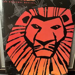 1997 Walt Disney Presents THE LION KING Musical Souvenir Program Book Collectible 