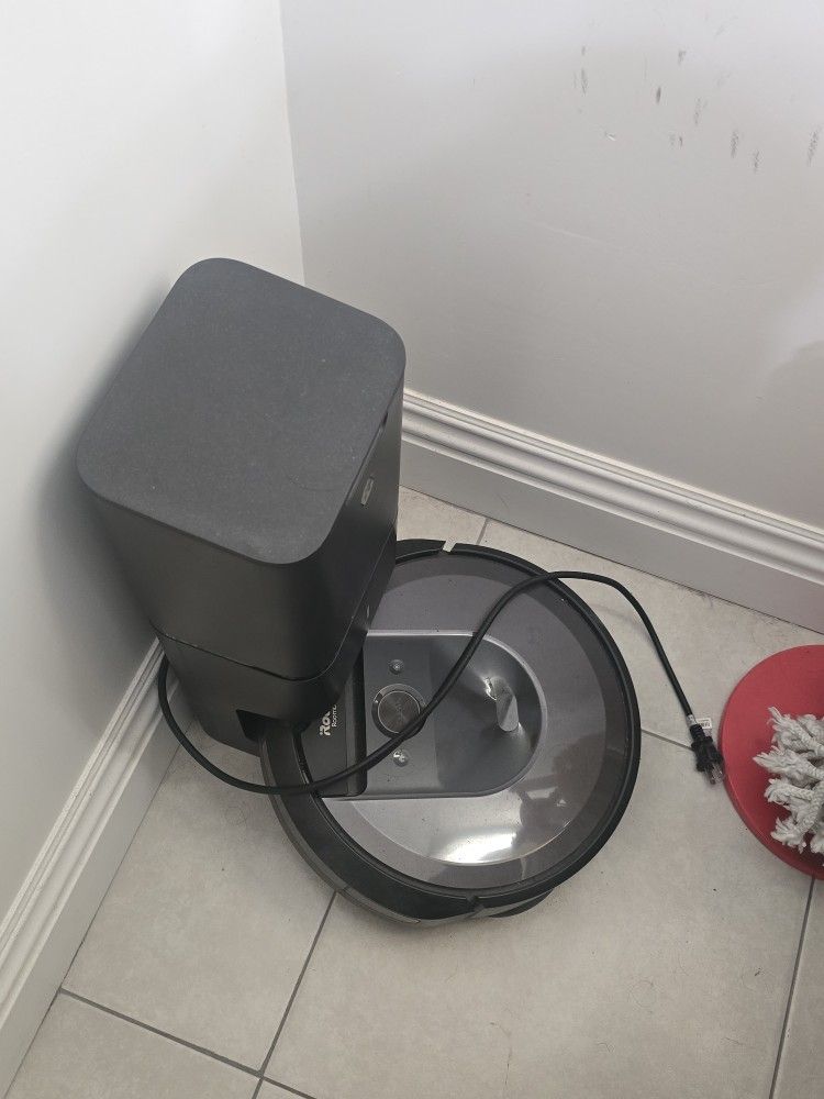 iRobot Roomba i7+ (7550) & iRobot Braava Jet M6 (6110)