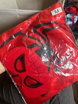 Spiderman mask and cape