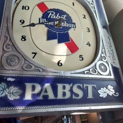 Pabst Beer Clock/lite