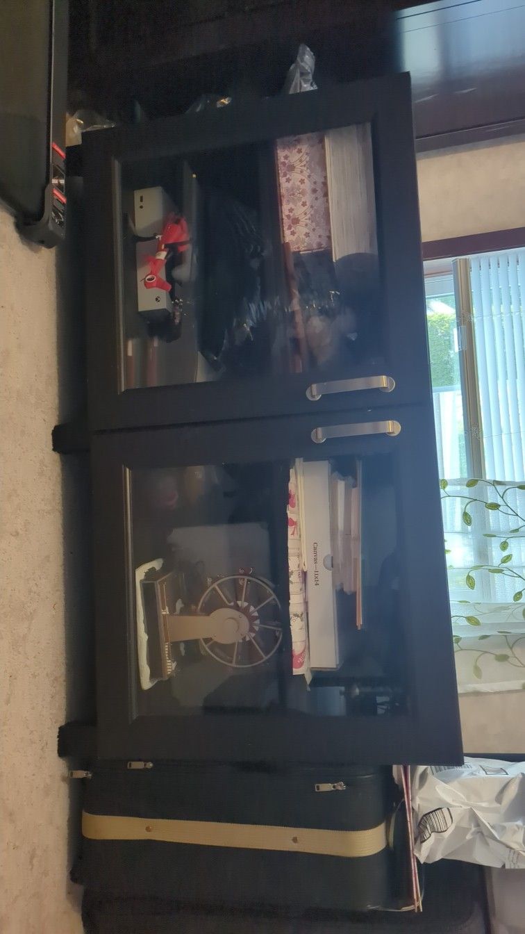 Cabinet/TV Stand