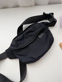 Lululemon belt bag
