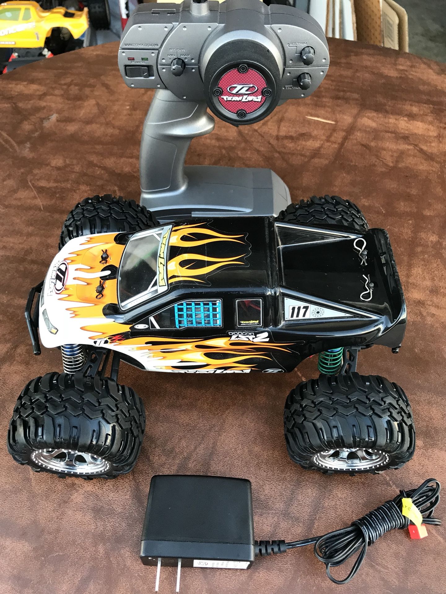 Team Losi 1/18 scale Mini-LST2 Monster truck Limited Edition RTR