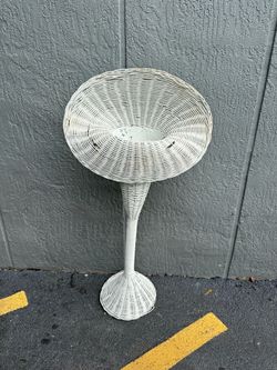 Vintage White Wicker Pedestal Planter Plant Stand Boho Coastal Decor