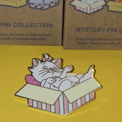 Disney Cats Marie Is Sleeping In Her Box Enamel Metal Pin Blind Box 