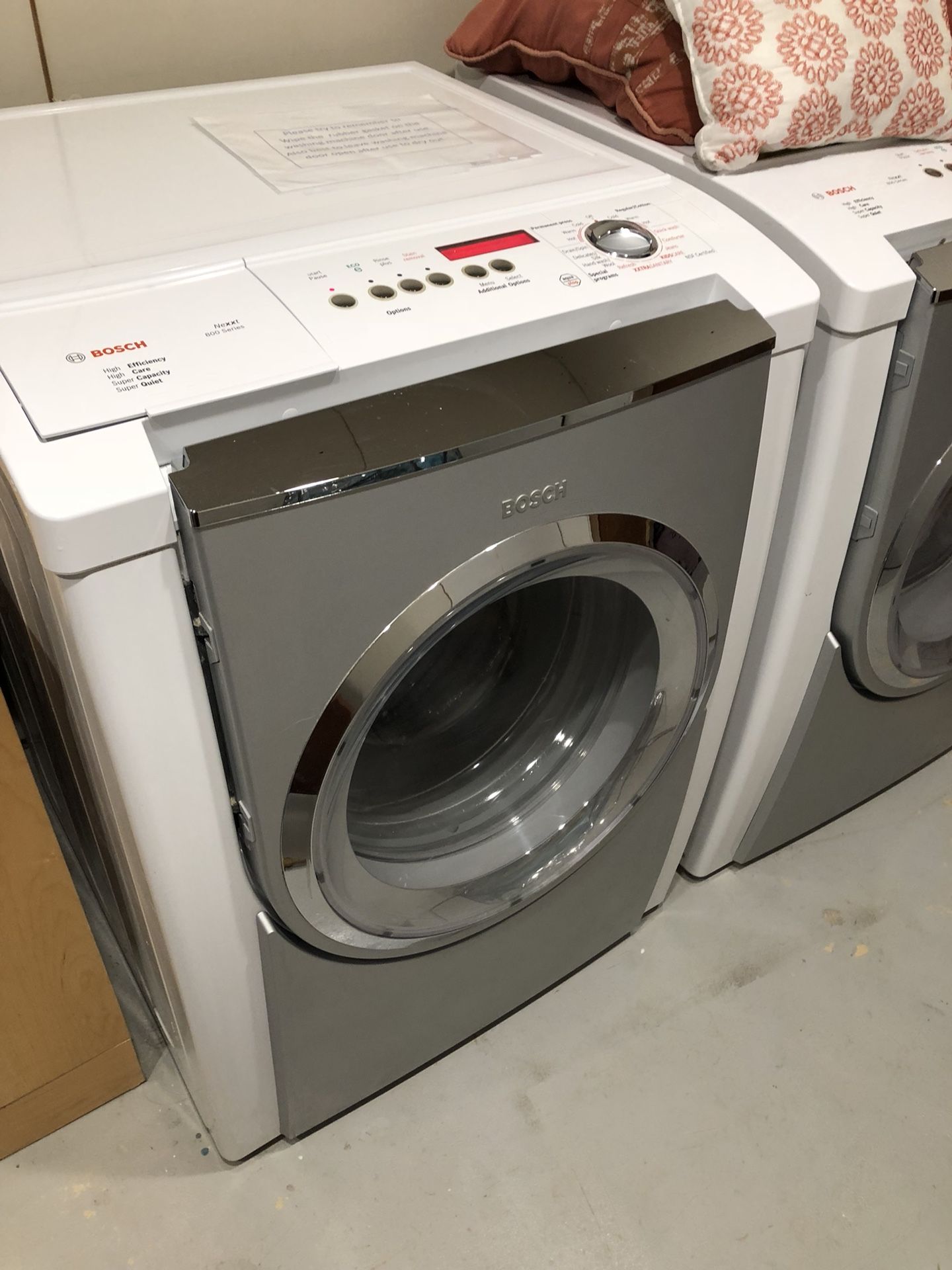BOSCH NEXXT 800 SERIES ELECTRIC WASHER AND DRYER COMBO ALMOST BRAND NEW