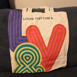 LV Limited Edition Shenzhen Exhibition Canvas Tote
Price: $150 (OBO)
