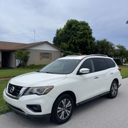 2018 Nissan Pathfinder
