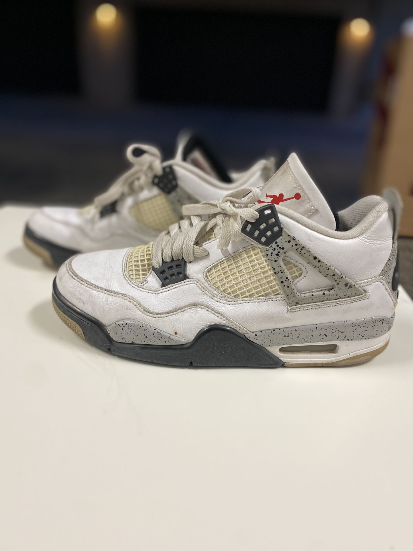 Air Jordan Retro 4s White Cement