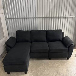“Free Delivery Locally”🚚 Very Comfortable Convertible Sectional Couch.