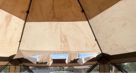 Quick set enclosed canopy by Clam