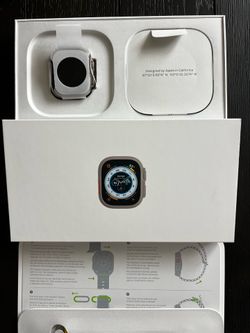 Apple Watch Ultra (1st Gen) 49mm Titanium GPS + Cellular