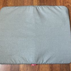 Like New Cricut EasyPress Mat 16" x 20" Protective Resistant Mat