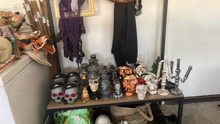 Halloween Skull and Decoration Collection
