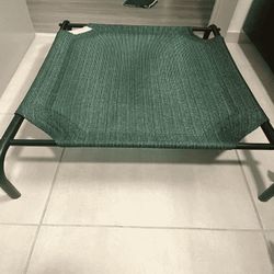 Plush & Tender Pet Bed - Ultimate Relaxation for Your Animal Pal speech everybody
