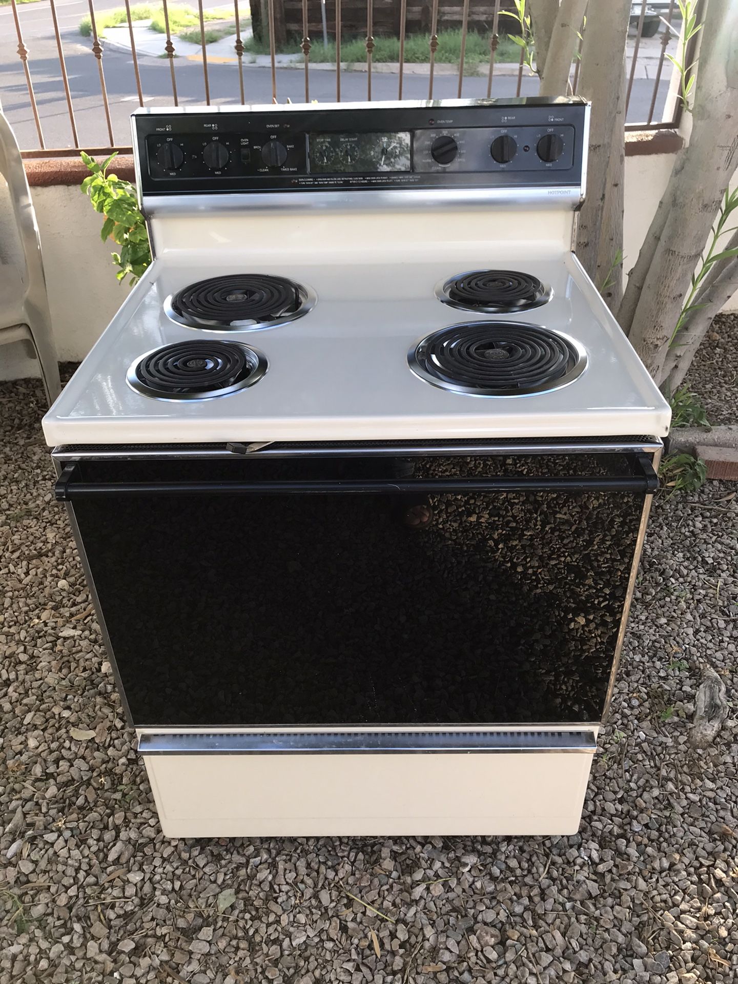 Estufa Electrica Para Partes Sirven 2 Quemadores for Sale in Sells, AZ -  OfferUp