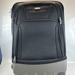 Ricardo Beverly Hills Elite 360 Spinner Wheels Lightweight Luggage