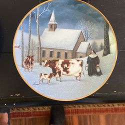 6 -numbered Collectible Plates 