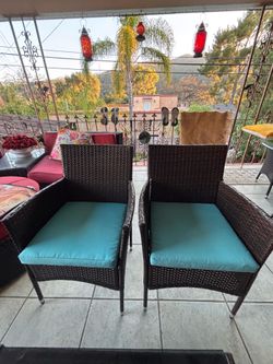 Outdoor Furniture Table And Chairs