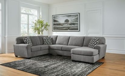 Brand New Ashley Birkdale Sectional Set