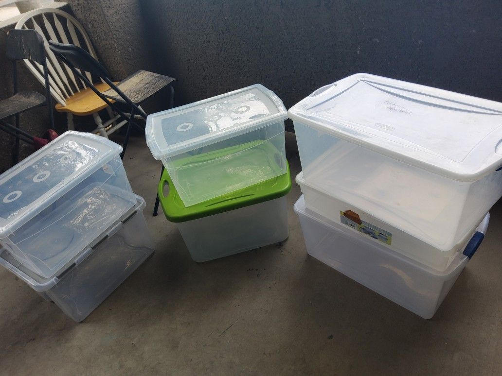 Plastic Storage Totes