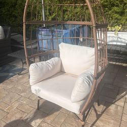 Outdoor/ Indoor Egg Chair 