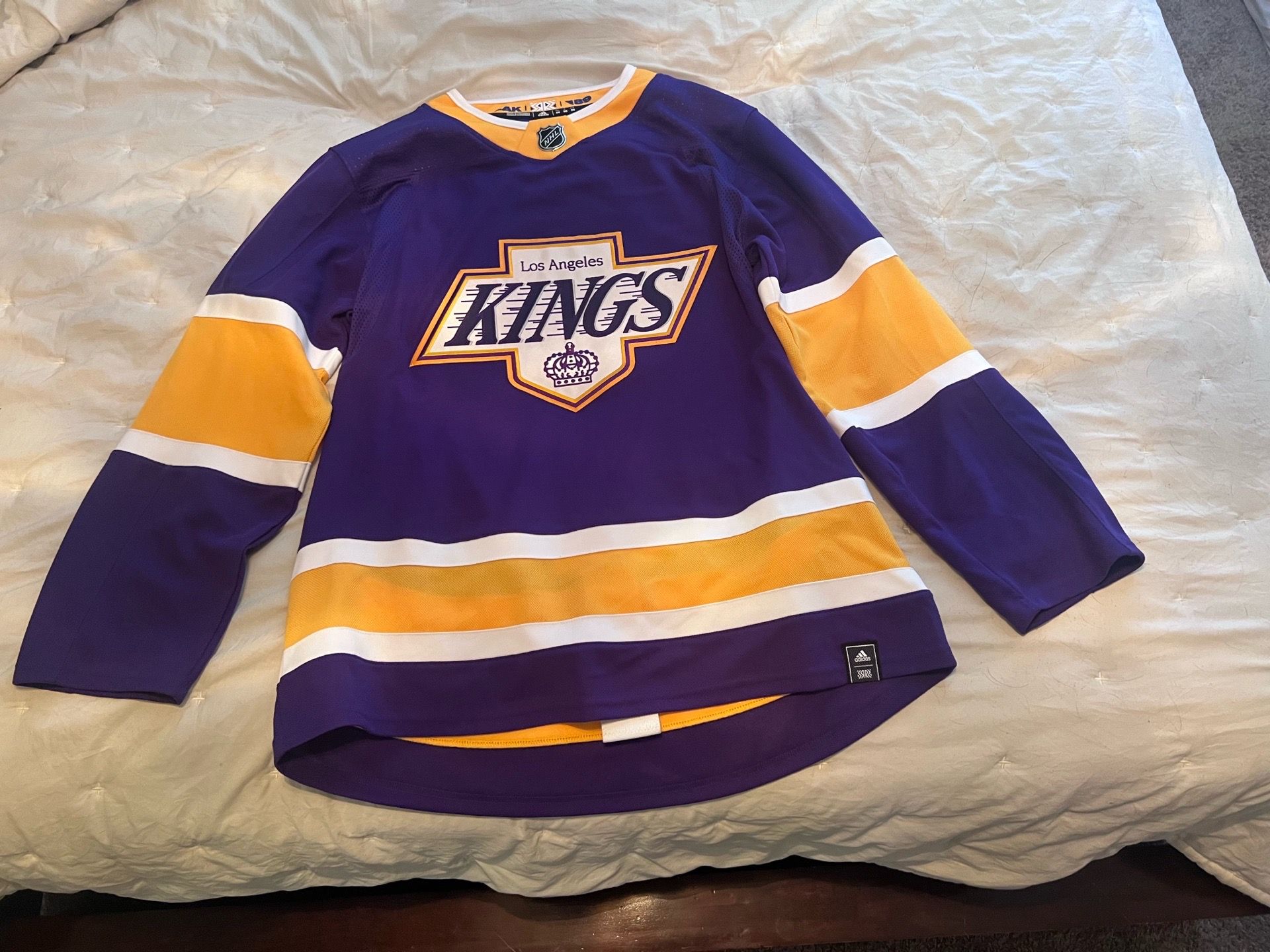 Los Angeles Kings 2021 Reverse Retro Jersey