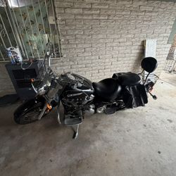 2000 Yamaha Roadstar Silverado