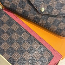 L❤️V Crossbody 