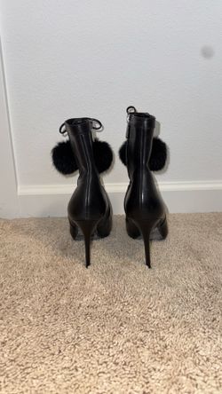 Michael Kors Black Leather Skinny Stiletto Ankle Boots with Fur Pom Poms - Size 8