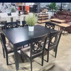 7 Pc Dining Set With Black Table With Storage